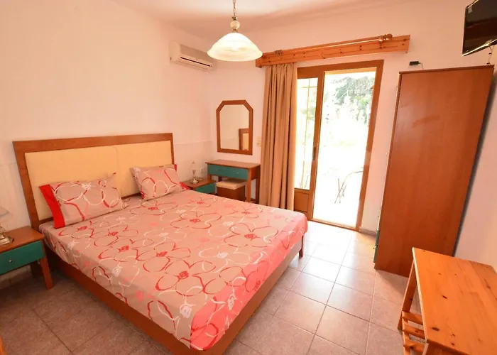 Agatha Paradise Hotel