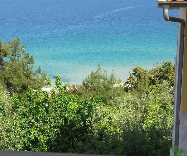 Hotel Agatha Paradise Koinira